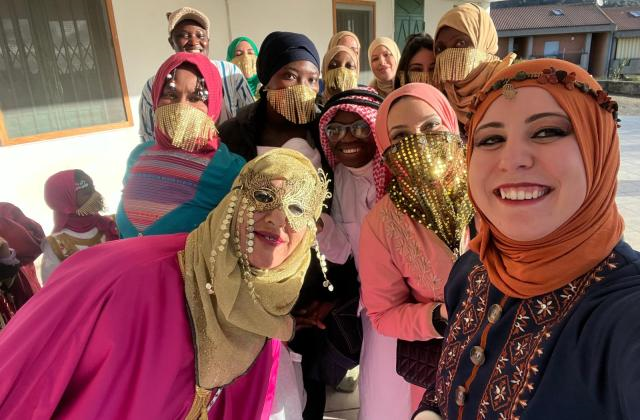 Carnevale: ospiti ed operatori del SAI "Ordinari" e "MSNA" di Mirabella Imbaccari hanno sfilato